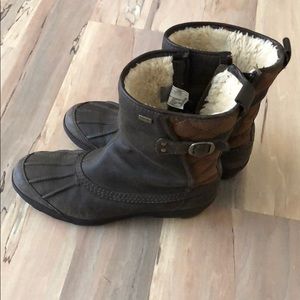 UGG Paladin boots- brown!